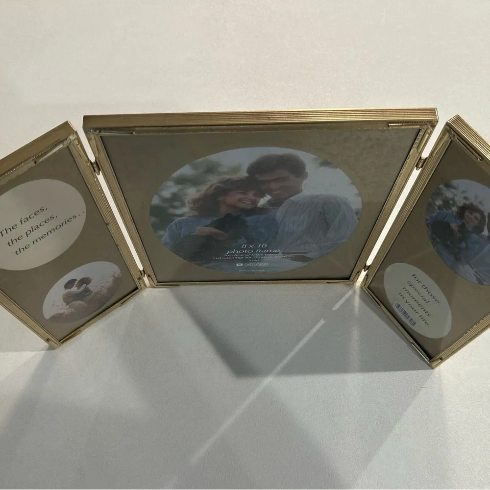 Vintage gold brass metal‎ picture frame trifold embossed detail